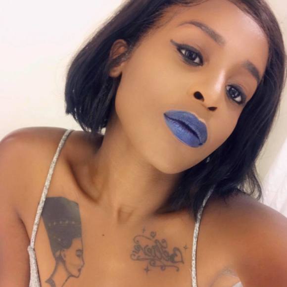 Meet your Posher, Kassandra - Picture 1 of 1